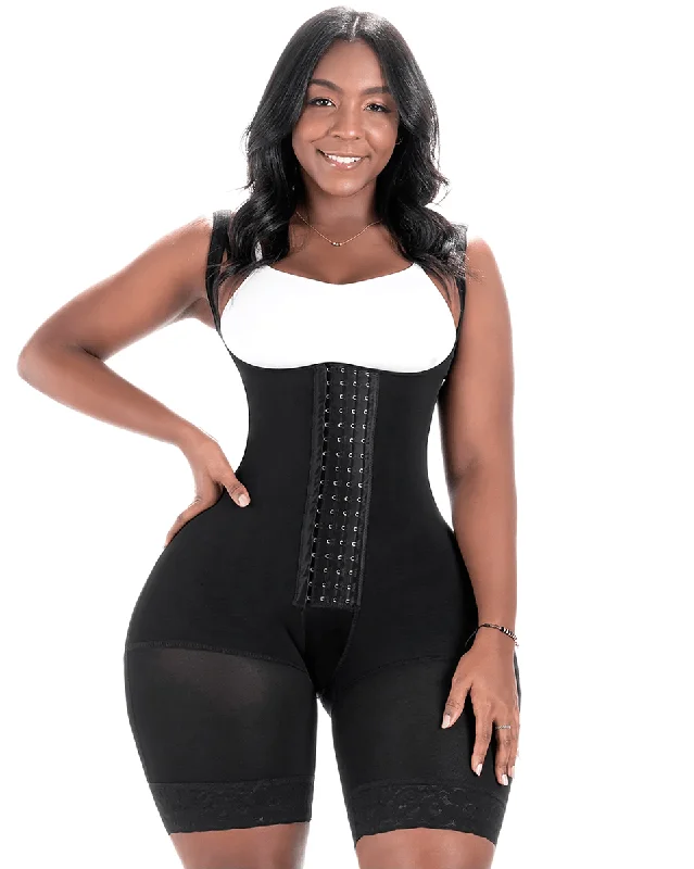 Women's corset with padded sides-Bling Shapers Colombian Faja for Curvy Women with Wide Hips - 4 Hook Closure Women's corset with padded sides-Bling Shapers Colombian Faja for Curvy Women with Wide Hips - 4 Hook Closure