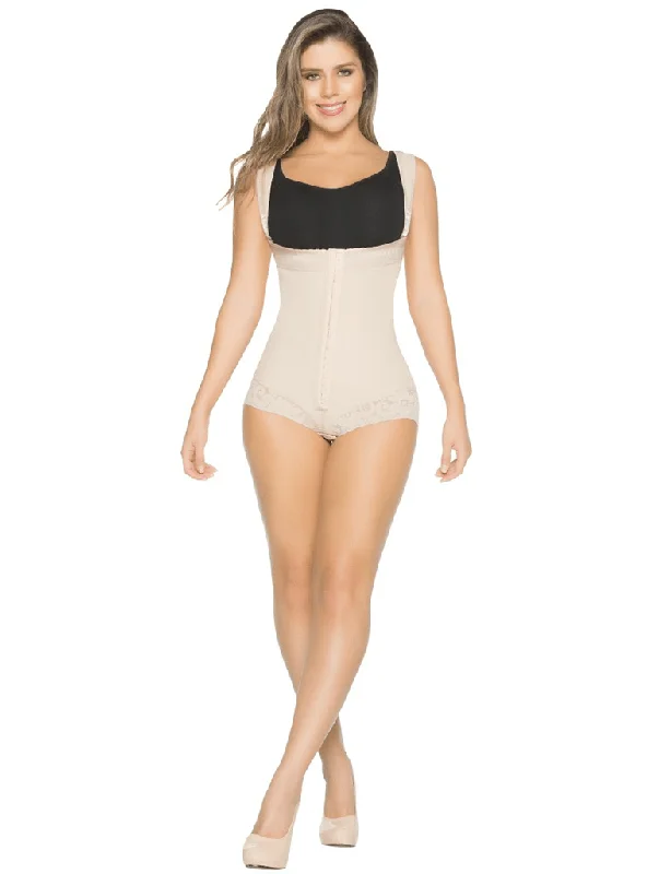 Women's corset for body contouring-Equilibrium PowerFlex Boyshort Firm Girdle High Back Continuous Wide Strap Women's corset for body contouring-Equilibrium PowerFlex Boyshort Firm Girdle High Back Continuous Wide Strap